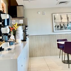 Hawaiian Airlines Premier Club - This one has an espresso machine !