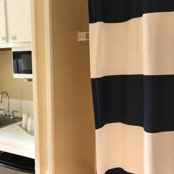 Breezeway Boutique - Hotels Near Me - Westerly, Rhode Island