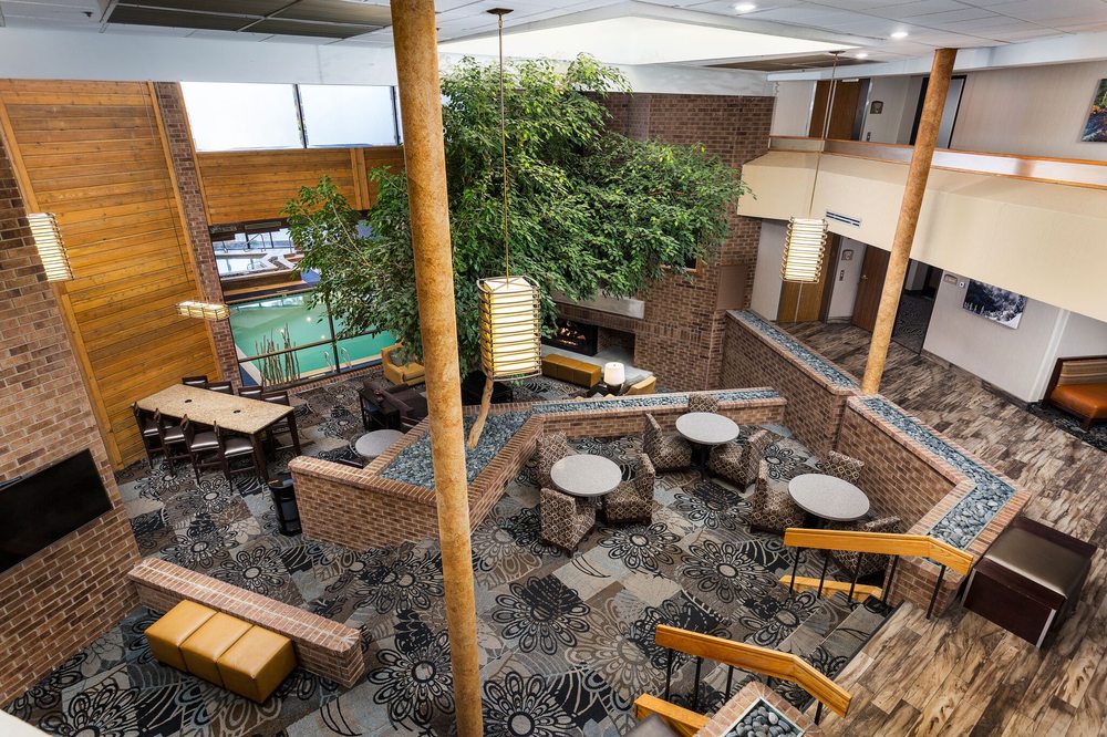 Best Western Plus Landmark Inn