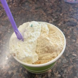 Cake batter and cookie butter gelato! Cake batter and cookie butter gelato!