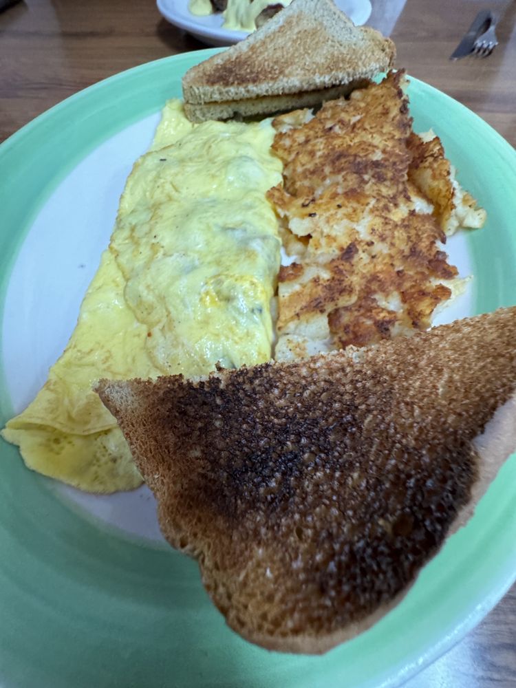 JOAN’S DINER Updated August 2024 3480 Oneida St, Chadwicks, New