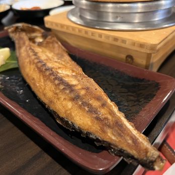 Hangang - Mackerel this is not a juvenile piece.  Nicely cooked.  Well seasoned. - Korean Near Me - Honolulu, Hawaii