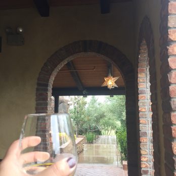 Miramonte Winery - Cute space - Wineries Near Me - Temecula, California