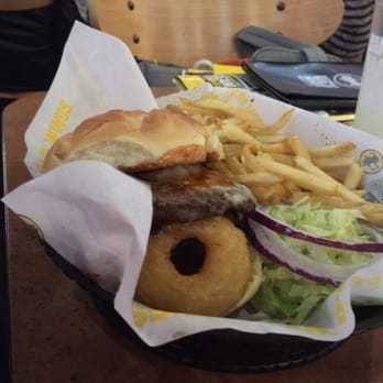 Buffalo Wild Wings - Chicken Wings Near Me - Middletown, New York