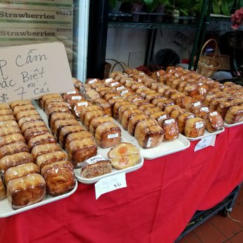 Long Phung Bakery - They sell moon cakes! - Bakeries Near Me - Westminster, California Long Phung Bakery - They sell moon cakes! - Bakeries Near Me - Westminster, California