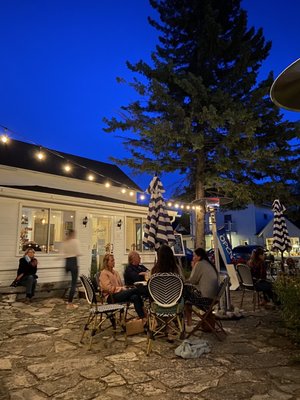 Pearl Wine Cottage by null