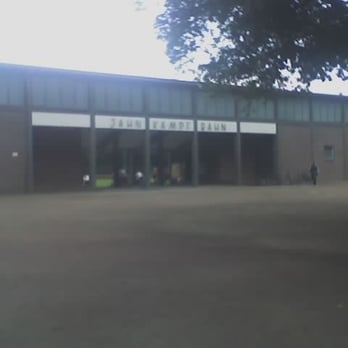 Jahnkampfbahn - Recreation Centers Near Me - Hamburg, HH