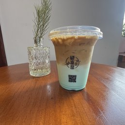 Blue curaçao latte