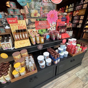 Bath & Body Works - Cosmetics & Beauty Supply Near Me - Northridge, California Bath & Body Works - Cosmetics & Beauty Supply Near Me - Northridge, California
