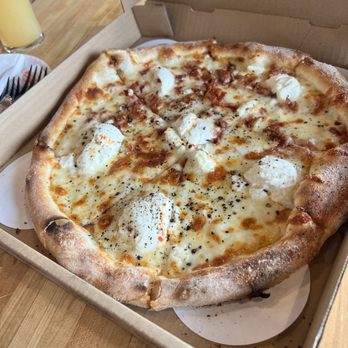 Thunderbolt Pizza - NYC white pizza - Pizza Near Me - Long Beach, California Thunderbolt Pizza - NYC white pizza - Pizza Near Me - Long Beach, California