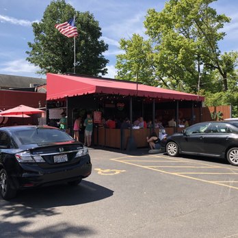 DK Diner - Outside view of diner - Diners Near Me - Grandview Heights, Ohio