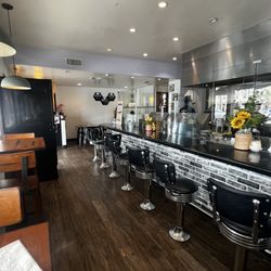Clean restaurant