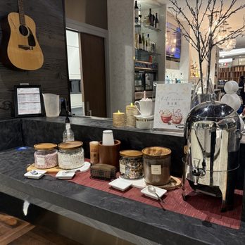 Delta Sky Club - Airport Lounges Near Me - Nashville, Tennessee Delta Sky Club - Airport Lounges Near Me - Nashville, Tennessee