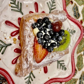 Paris Baguette - Fruit tart - Bakeries Near Me - Glenview, Illinois Paris Baguette - Fruit tart - Bakeries Near Me - Glenview, Illinois