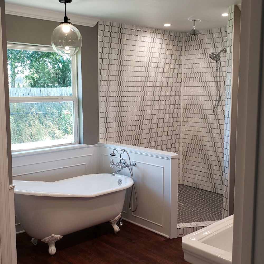 FLOORS 2 INTERIORS Updated August 2024 50 Photos 7599 Garth Rd