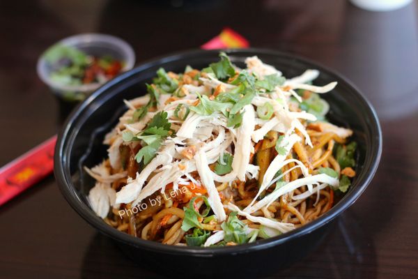 Ruyi Hand Pulled Noodle by null