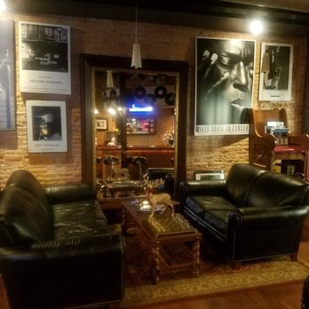 DiscContinued Homme - Lobby 2 - Barbers Near Me - Laurel, Maryland DiscContinued Homme - Lobby 2 - Barbers Near Me - Laurel, Maryland