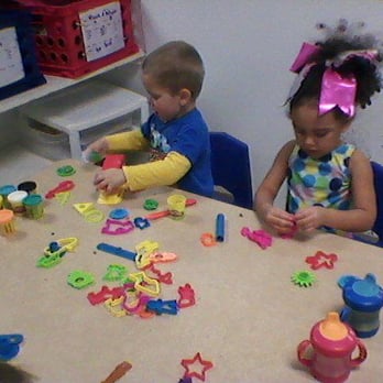 Child's Play - Arts & Crafts - Child Care & Day Care Near Me - Franklin, Tennessee