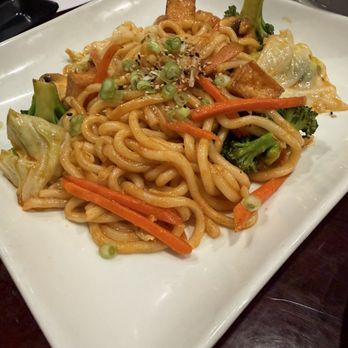 Crazy Fish - Udon noodles with vegetables and tofu - Sushi Bars Near Me - Albuquerque, New Mexico