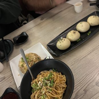 Dough Zone Dumpling House - Cupertino - Pan Fried Pork Buns (4) 特色鲜肉煎包, Dan Dan Noodles 担担面 - Dim Sum Near Me - Cupertino, California Dough Zone Dumpling House - Cupertino - Pan Fried Pork Buns (4) 特色鲜肉煎包, Dan Dan Noodles 担担面 - Dim Sum Near Me - Cupertino, California
