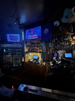 Barnacles Bar & Grill by null