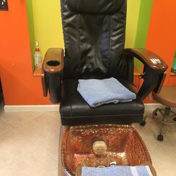 Kim Nail and Spa - Massage chair was worth the $25 alone. It even massages your head lol