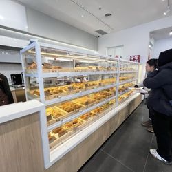 Xuan Bakery - Baked goods