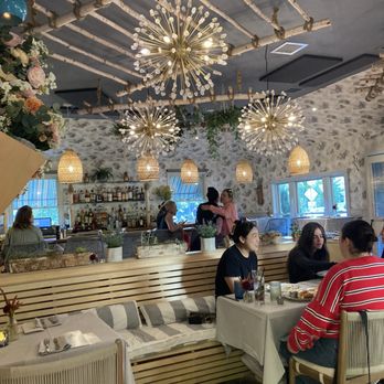 flora - Bar & Inside Dining - New American Near Me - Westhampton Beach, New York flora - Bar & Inside Dining - New American Near Me - Westhampton Beach, New York