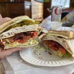 Firehouse Deli - Mr Prez- house roasted turkey, bacon, lettuce, tomato, Russian dressing, hard roll