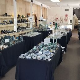 Gems on crystals on stones on gems!!! There's LOTS!!! Gems on crystals on stones on gems!!! There's LOTS!!!