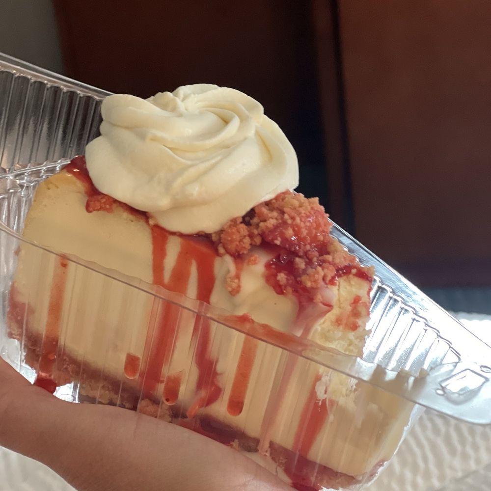 Strawberry Crunch Cheesecake