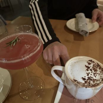 Stone Row Kitchen + Bar - Christmas in Connecticut and Latte - Seafood Near Me - Willimantic, Connecticut