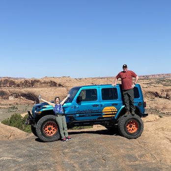 Portal Offroad Tours - Beautiful Jeep without a ding on it and it went only on the most difficult part of trail! - ATV Rentals/Tours Near Me