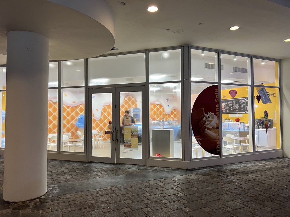 THE BIG BANANA SPLIT Updated September 2024 Av. Luis Muñoz Rivera