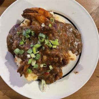 Hal & Mal's - Shrimp & grits - Bars Near Me - Jackson, Mississippi
