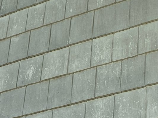 Pressure washing exterior job - Exterior pressure washing on vinyl siding and brick Pressure washing exterior job - Exterior pressure washing on vinyl siding and brick