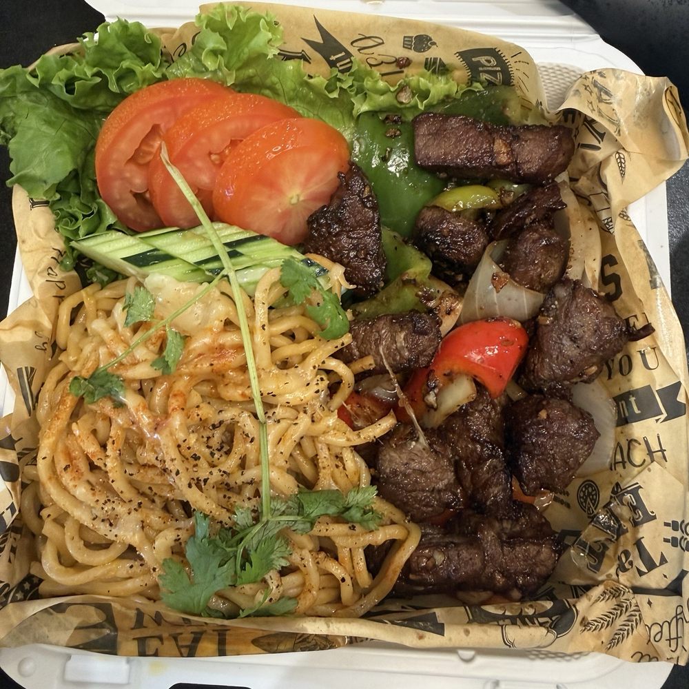 Me’s Kitchen - Vietnamese Near Me - Sacramento, California Me’s Kitchen - Vietnamese Near Me - Sacramento, California