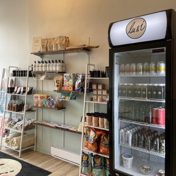 Lu & I - the inside of a coffee shop - Patisserie/Cake Shop Near Me - Montreal, Quebec