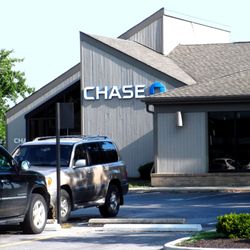 Chase Bank - 8630 Keystone Crossing; Indianapolis