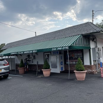 Dominick's Italian-American Deli - Deli restaurant in New Hyde Park, NY