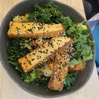 Native Foods - Bangkok Curry Bowl - Vegan Near Me - Palm Springs, California Native Foods - Bangkok Curry Bowl - Vegan Near Me - Palm Springs, California