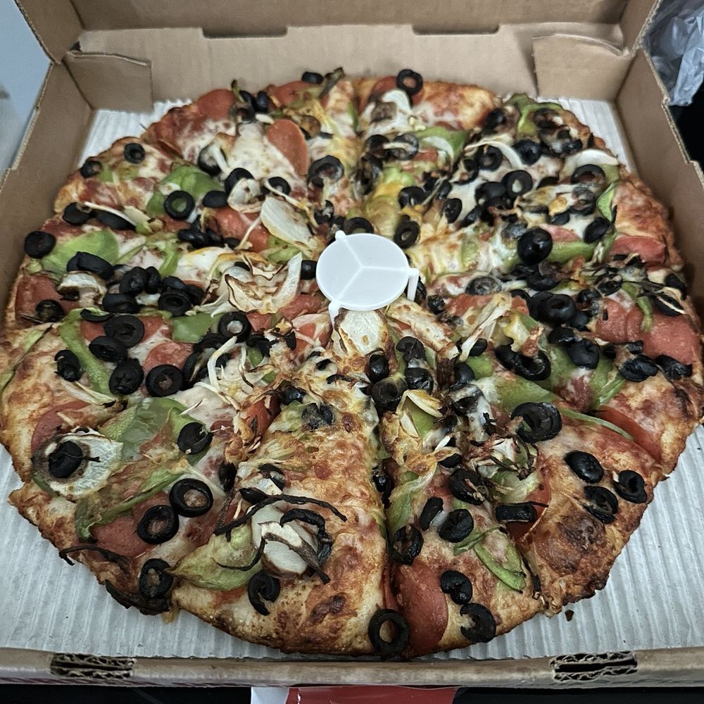Medium Create your own pizza. Pepperoni, green peppers, and onions Medium Create your own pizza. Pepperoni, green peppers, and onions