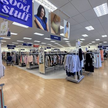 Marshalls - Apparel - Women's Clothing Near Me - Murrieta, California