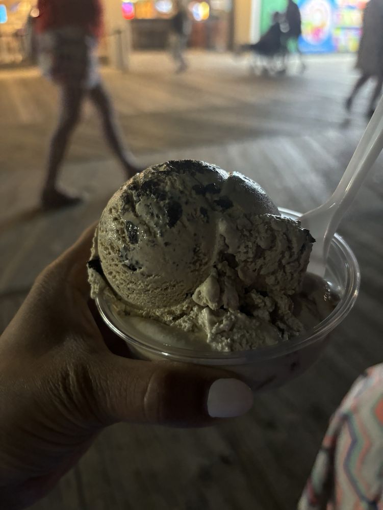 STARKEY’S ICE CREAM Updated August 2024 12 Photos 13 Wilmington Ave, Rehoboth Beach