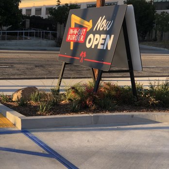 In-N-Out Burger - It's open! - Burgers Near Me - West Covina, California In-N-Out Burger - It's open! - Burgers Near Me - West Covina, California