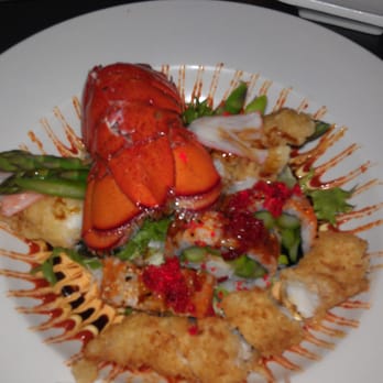 Cafe Mochi - I didn't want to eat the art! - Sushi Bars Near Me - St Louis, Missouri