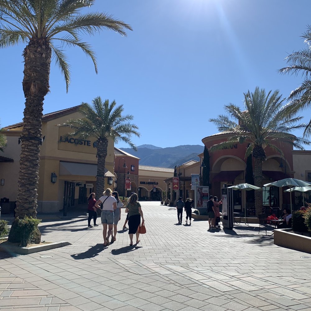 Gucci Outlet - Men's Clothing Near Me - Cabazon, California