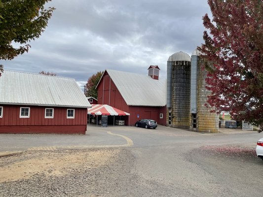 Oregon Heritage Farms by null