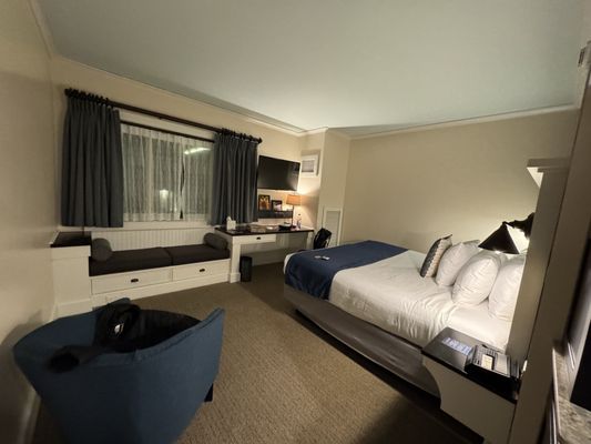 Village Hotel on Biltmore Estate by null