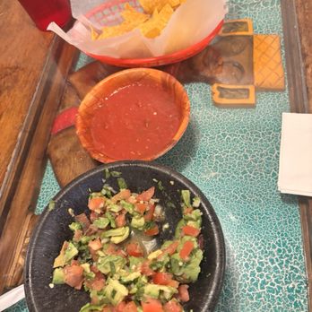 Guadalajara Mexican Restaurant - Guacamole Mexicano + jalapeño - Mexican Near Me - Dalton, Georgia Guadalajara Mexican Restaurant - Guacamole Mexicano + jalapeño - Mexican Near Me - Dalton, Georgia